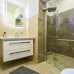 Tatil Evi Urbana With Pool