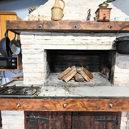 Urbana With Pool Ferienhaus *