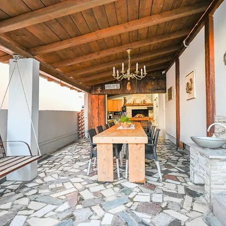 Holiday home Urbana With Pool *