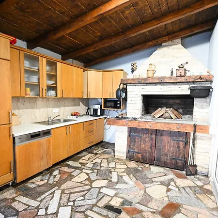 Urbana With Pool Casa vacanze *