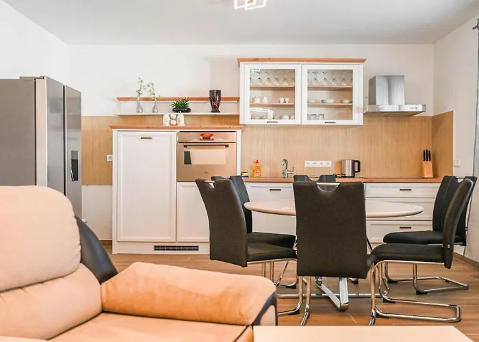 Vikendica Urbana With Pool *