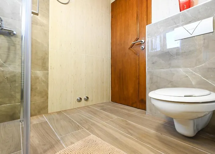 Сasa de vacaciones Urbana With Pool Zadar